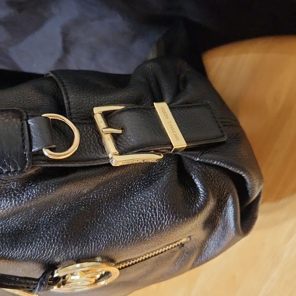 Michael Kors Bag - Picture 3 of 8